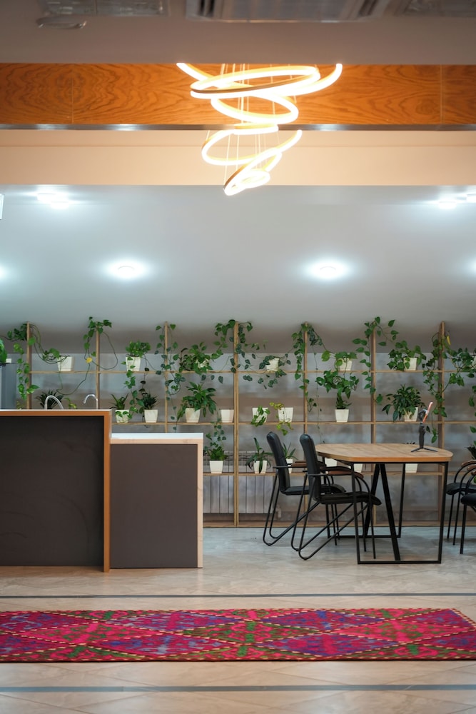 Aisha Hotel