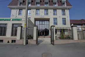 Aisha Hotel
