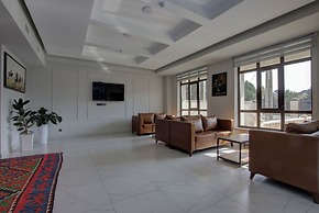 Aisha Hotel