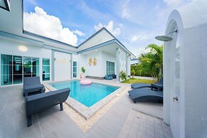 Lark Pool Villa Krabi