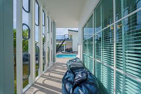 Lark Pool Villa Krabi