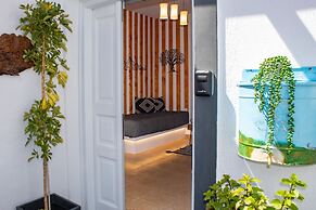 Villa Sertis Santorini