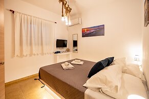 Villa Sertis Santorini