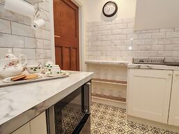 Ismay Dining Room Suite - Titanic Interest Beach View