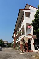OYO 75420 Howto Hotel