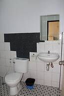 OYO 75420 Howto Hotel