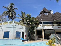 Diani Dream House - 4 Bedroom