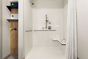 Microtel by Wyndham Lachute