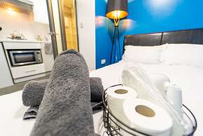 100 Dale Road Studios in Guest House