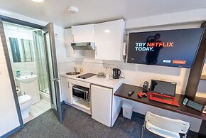 100 Dale Road Studios in Guest House
