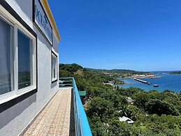 Lunas View Hotel and Restaurant