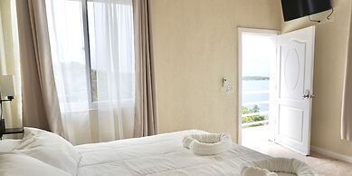 Lunas View Hotel and Restaurant