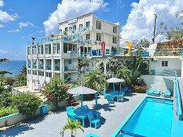Lunas View Hotel and Restaurant