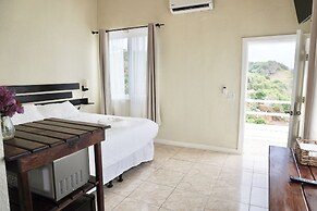 Lunas View Hotel and Restaurant