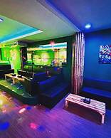Popeyes Hostel Coffeeshop and Beer Bar