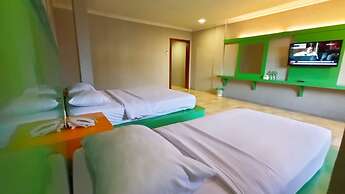 Kita Hotel