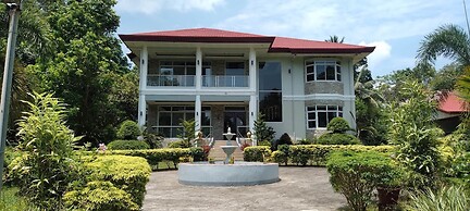 CAMIGUIN LANZONES RESORT