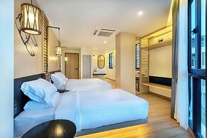 Phra Nakhon Poshtel
