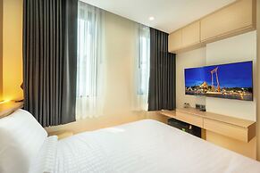 Phra Nakhon Poshtel