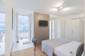 Pozzo Vertical Apartment With Garden and Parking