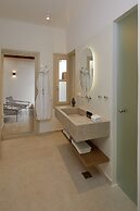 Apricus Suites