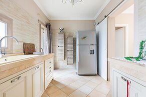 3220 Villa Smeralda by Barbarhouse