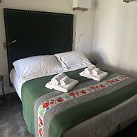 Kemani Villa Sara
