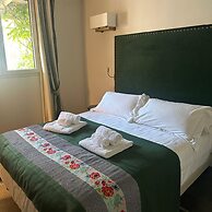 Kemani Villa Sara