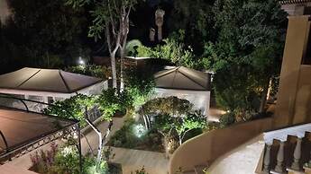 Kemani Villa Sara