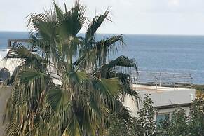 Turtle Bay Holiday - Sleeps 4, Pools & Sea View