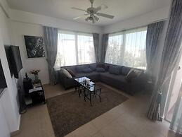Turtle Bay Holiday - Sleeps 4, Pools & Sea View
