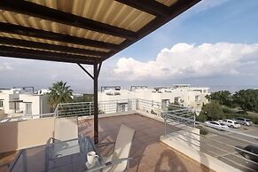 Turtle Bay Holiday - Sleeps 4, Pools & Sea View