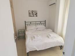 Turtle Bay Holiday - Sleeps 4, Pools & Sea View