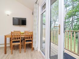 8 Manleigh Park