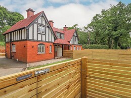 1 Golf Links Cottages