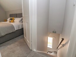 2 Golf Links Cottages