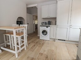2 Golf Links Cottages