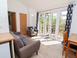 9 Manleigh Park