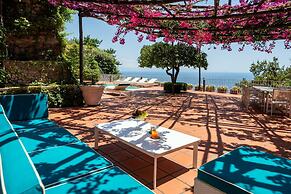 Villa Bijoux - Luxury Villa Sea View