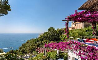 Villa Bijoux - Luxury Villa Sea View