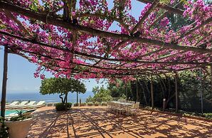 Villa Bijoux - Luxury Villa Sea View