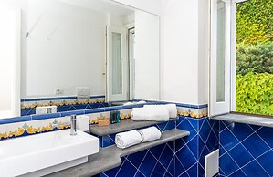 Villa Bijoux - Luxury Villa Sea View