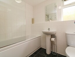 10 Manleigh Park