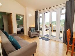 10 Manleigh Park