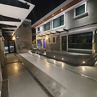 Sunset Mews Luxurious 3 Bed Townhouse