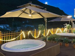 HOTEL LOMOSA