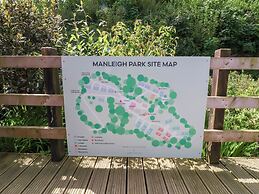 12 Manleigh Park
