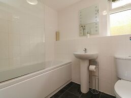 14 Manleigh Park