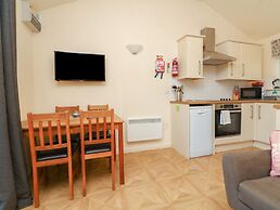 15 Manleigh Park