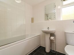 15 Manleigh Park